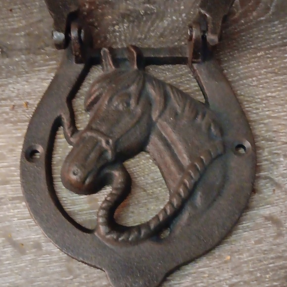 Cast Iron ,Horse Horseshoe Door Knocker - Picture 3 of 4